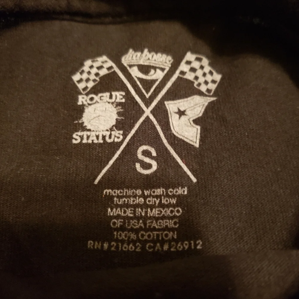 Famous Stars and Straps x Rogue Status T-Shirt - Picture 6 of 6